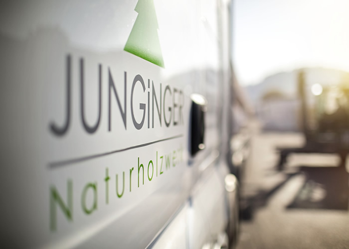 2-logistik-junginger-naturholzwerk.jpg